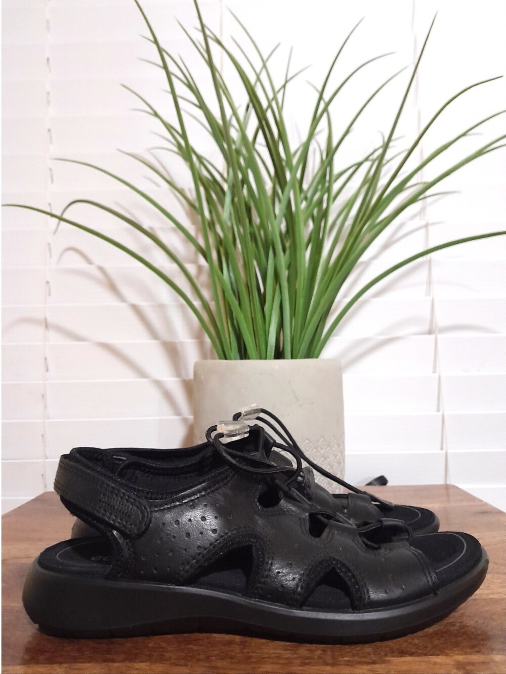 Ecco leather Soft 5 toggle sandal sz 6 EU 37 women's
